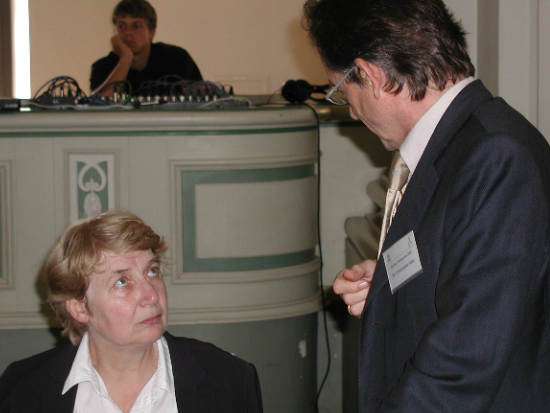 Berliner UNHCR-Symposium 2002 Asyl in Europa  john_hein.jpg