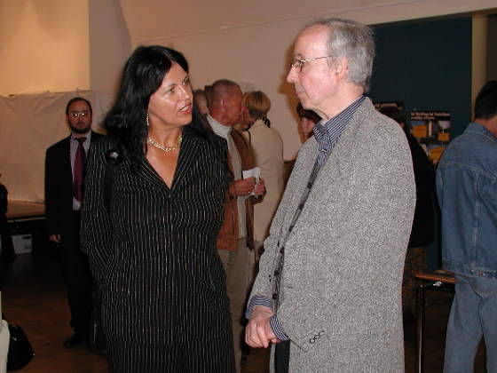 PRO ASYL bei Interkultureller Woche in Dresden  podium3.jpg